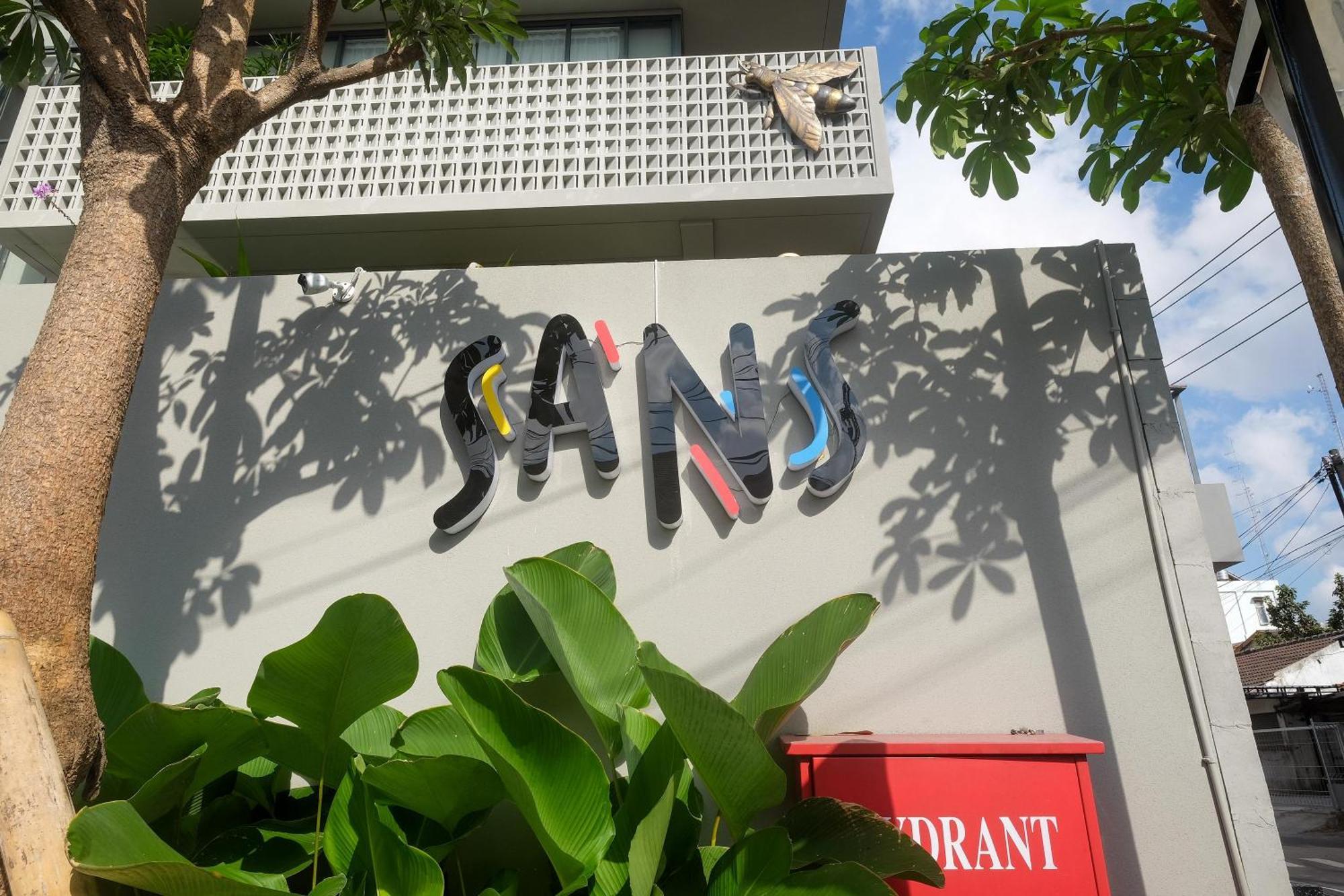 Sans Hotel Rg Living Jogja By Reddoorz Pakualaman Esterno foto