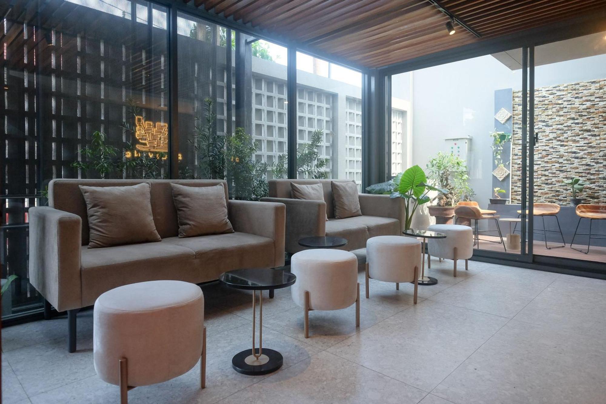 Sans Hotel Rg Living Jogja By Reddoorz Pakualaman Esterno foto