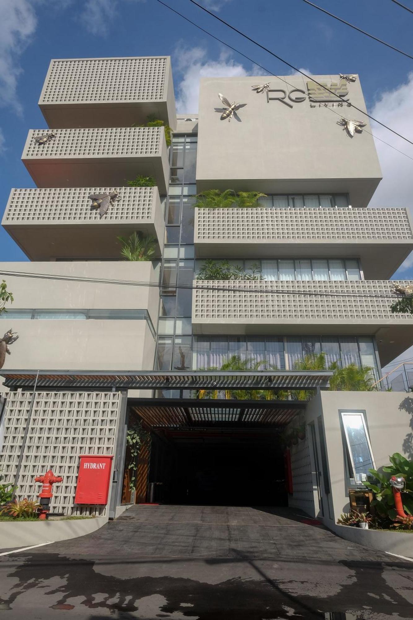 Sans Hotel Rg Living Jogja By Reddoorz Pakualaman Esterno foto