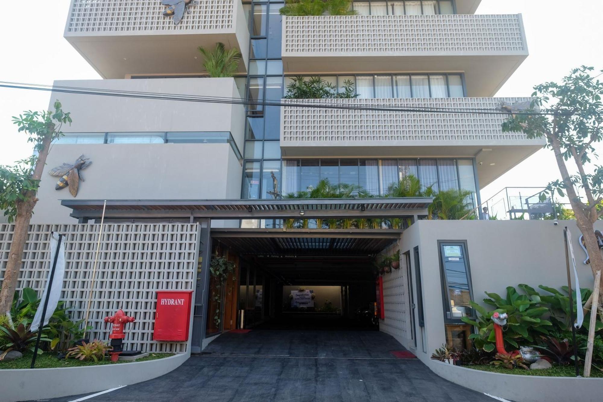 Sans Hotel Rg Living Jogja By Reddoorz Pakualaman Esterno foto