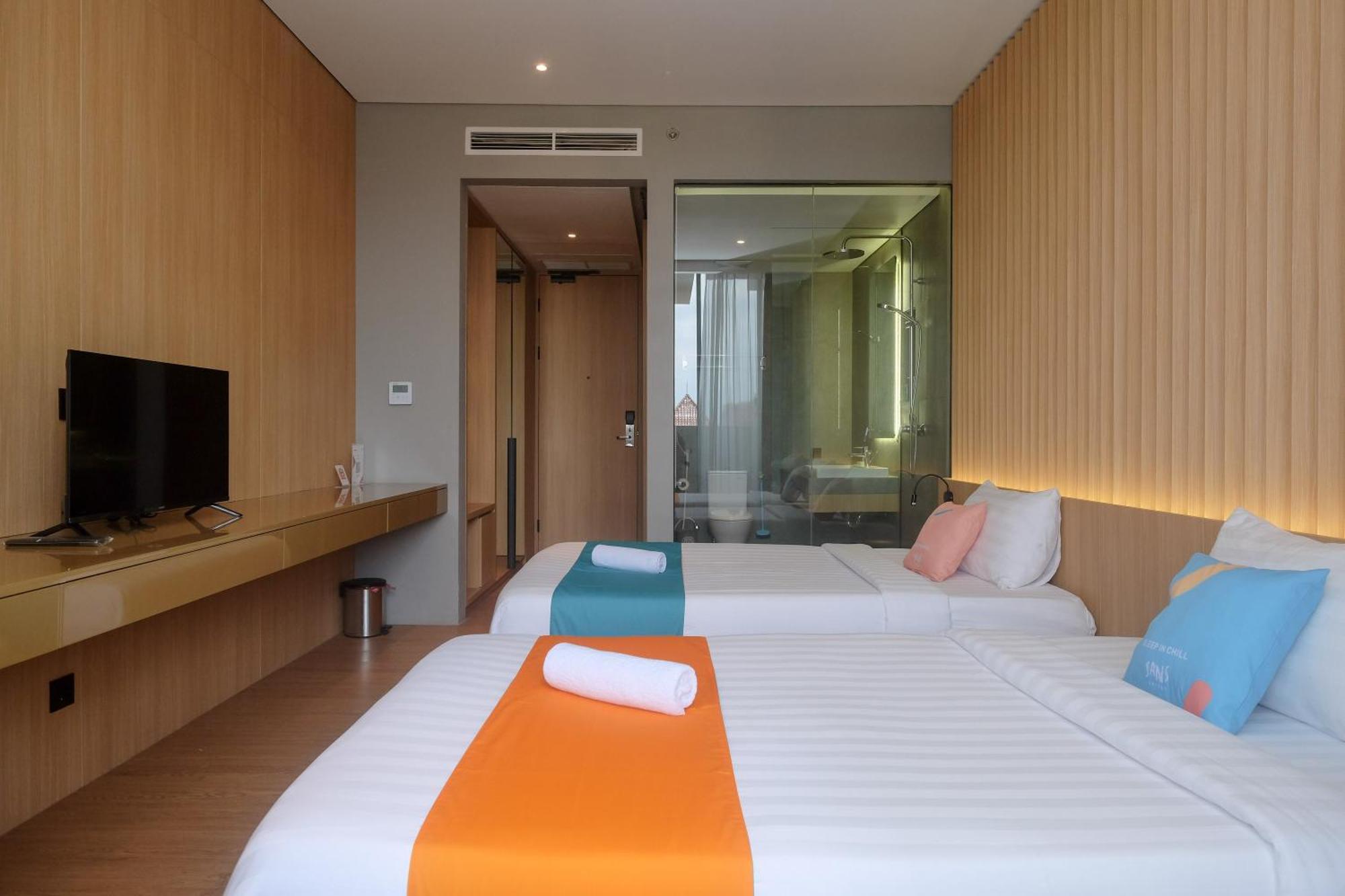 Sans Hotel Rg Living Jogja By Reddoorz Pakualaman Esterno foto