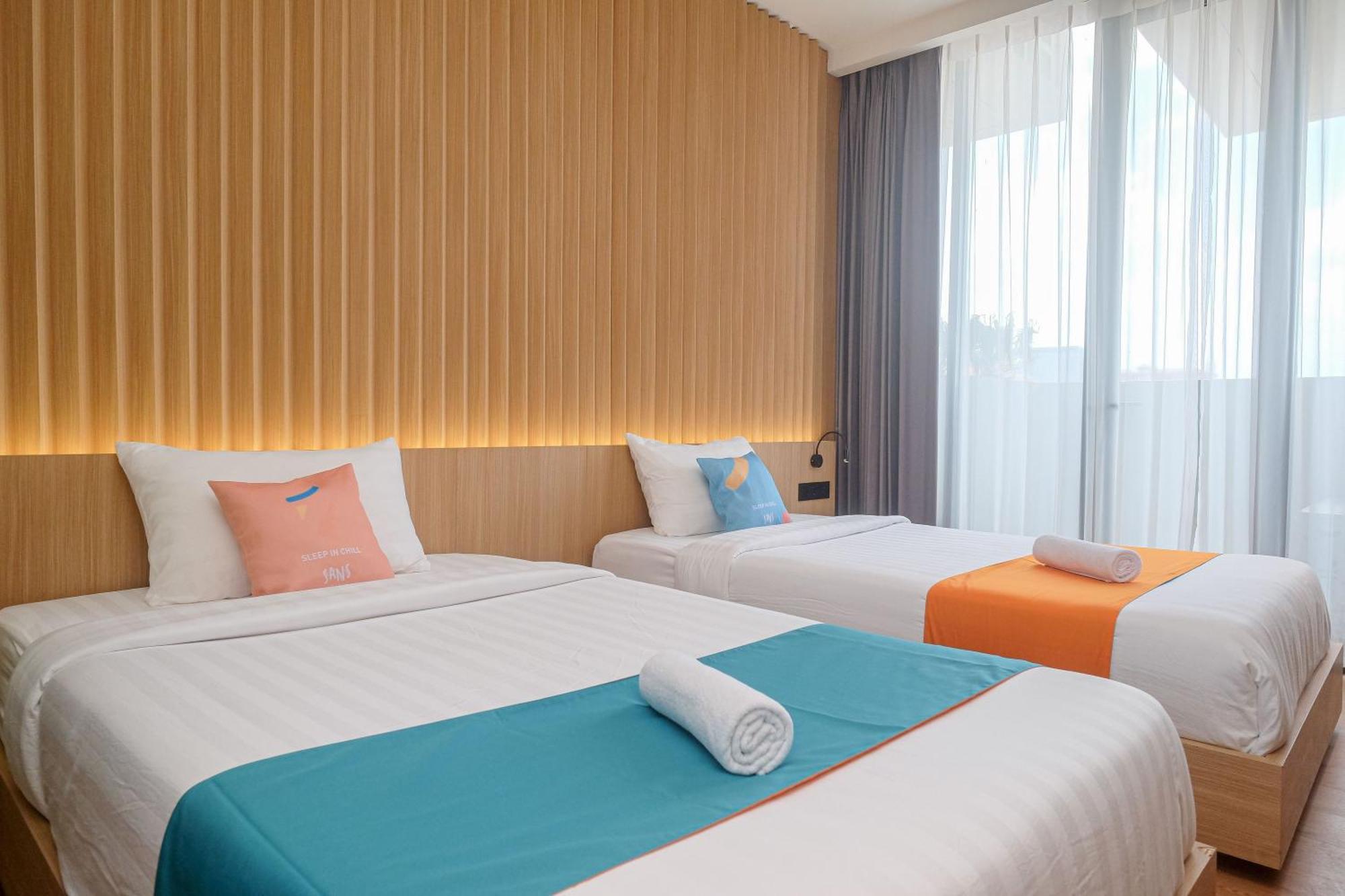 Sans Hotel Rg Living Jogja By Reddoorz Pakualaman Esterno foto