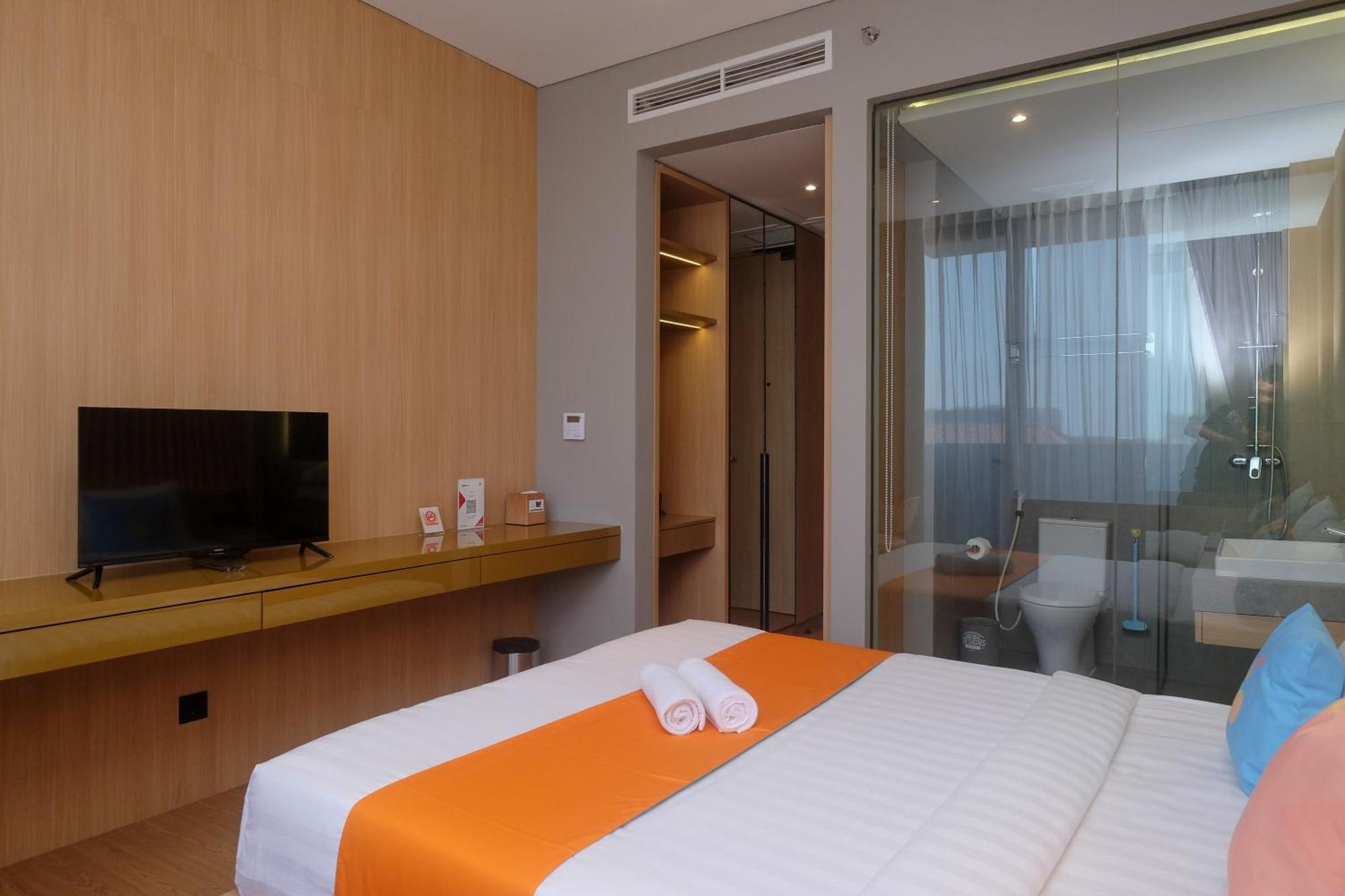 Sans Hotel Rg Living Jogja By Reddoorz Pakualaman Esterno foto