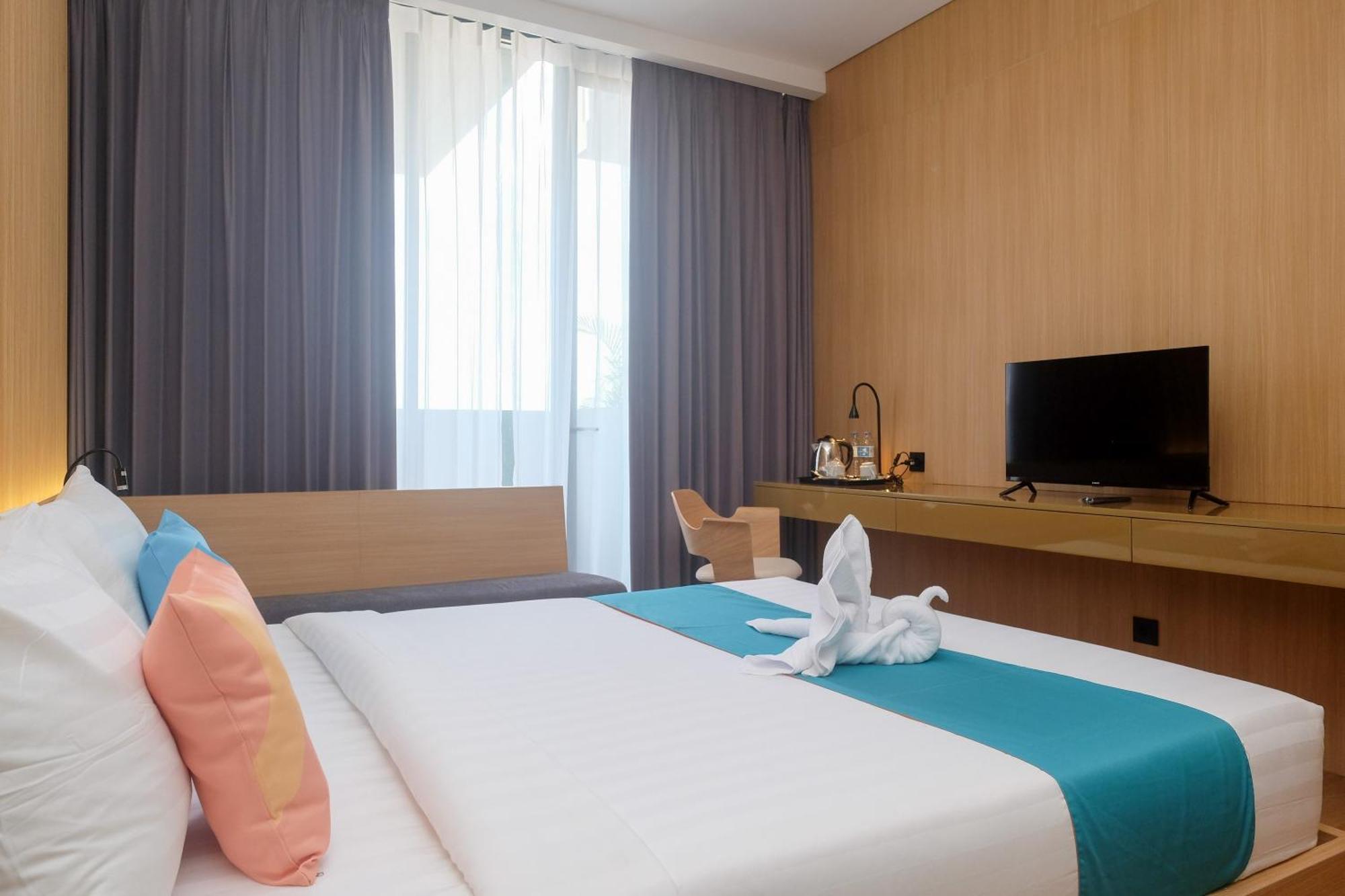 Sans Hotel Rg Living Jogja By Reddoorz Pakualaman Esterno foto
