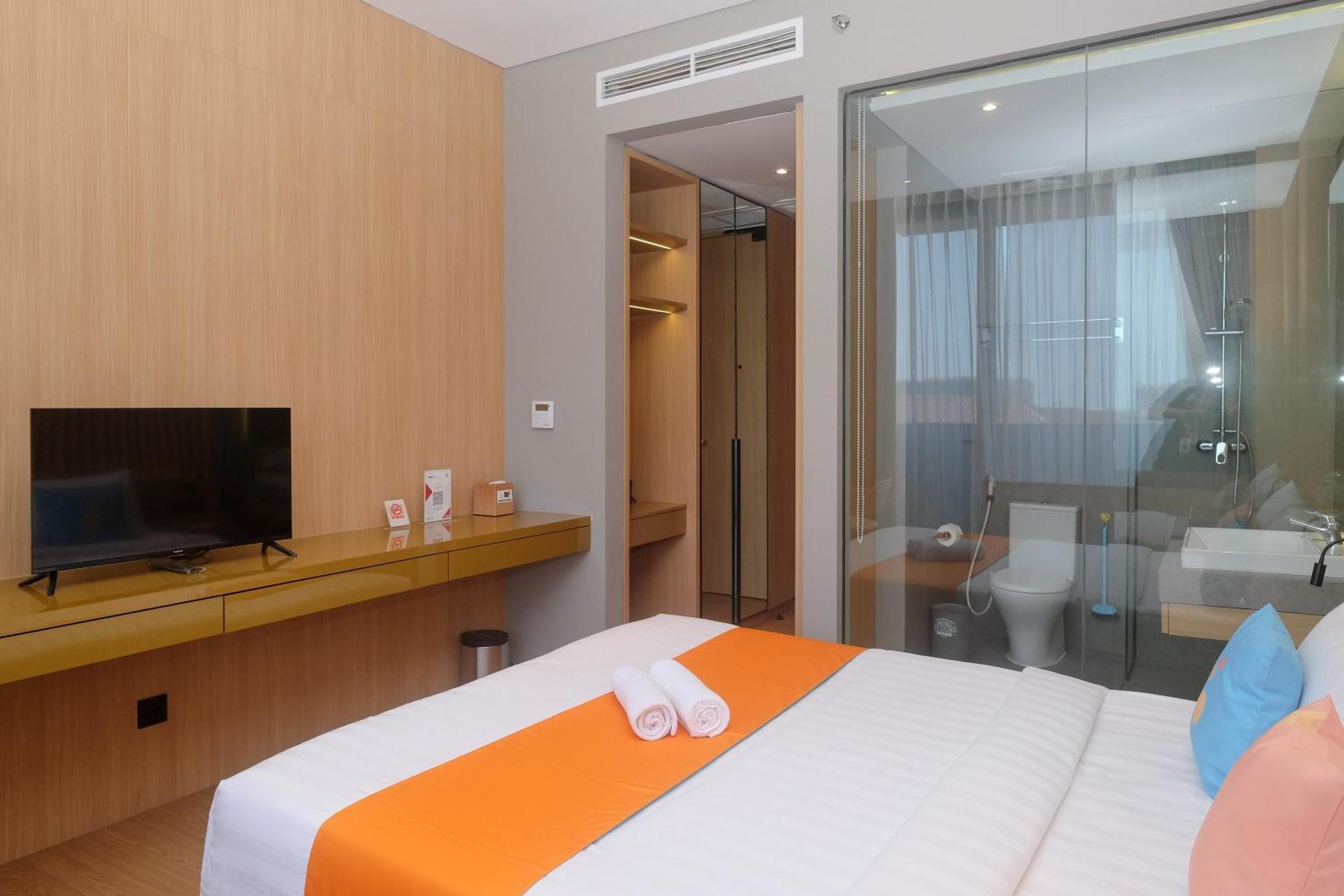 Sans Hotel Rg Living Jogja By Reddoorz Pakualaman Esterno foto