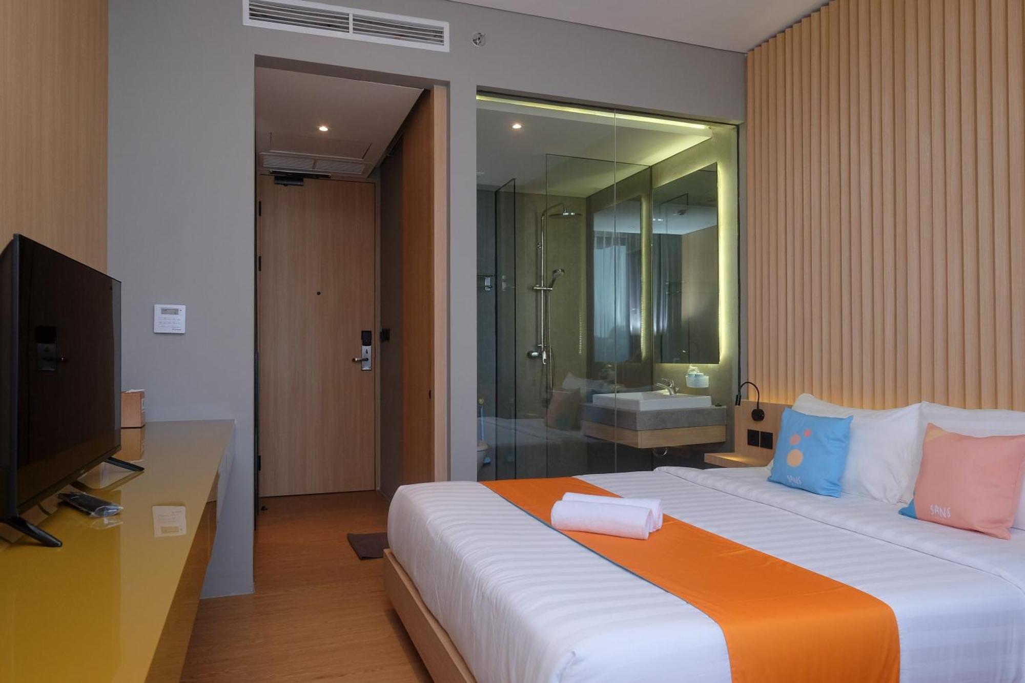 Sans Hotel Rg Living Jogja By Reddoorz Pakualaman Esterno foto